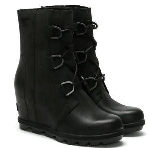 Sorel Women's Joan Of Arctic Wedge II Boots Black Size 10
Brand new in box